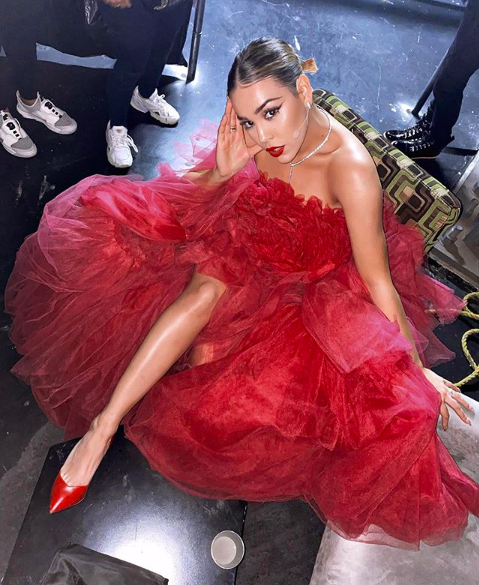 Central_mx's tweet photo. Durante #LaFinalAcademia @dannapaola apostó por un vestido del diseñador mexicano #IvanAvalos que se robó todas las miradas --> https://t.co/le9Gs090dr https://t.co/XICdvpJN0g