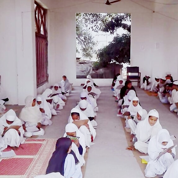 HindstanI's tweet photo. @ajmergaribnawaz AJMER Sharif Dargah Khadim Garib fakir Faqeer help me money transfer poor people food available please Allahkenaampediyo Qayrathdiyo Sadaqa zakathdiyo madarasa Bachcha Bharat Bharat social work World foundation AJMER DARGAH sharif Khadim https://t.co/PMu0mHyLuC