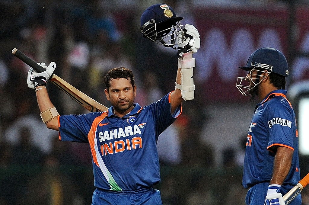 ICC's tweet photo. 2️⃣ 0️⃣ 0️⃣ *

#OnThisDay 🔟 years ago, Sachin Tendulkar rewrote history books, becoming the first double centurion in men's ODI cricket. 🙌 

Since then, there have been 7️⃣ more double tons in the format. https://t.co/FdrCZAGWpU