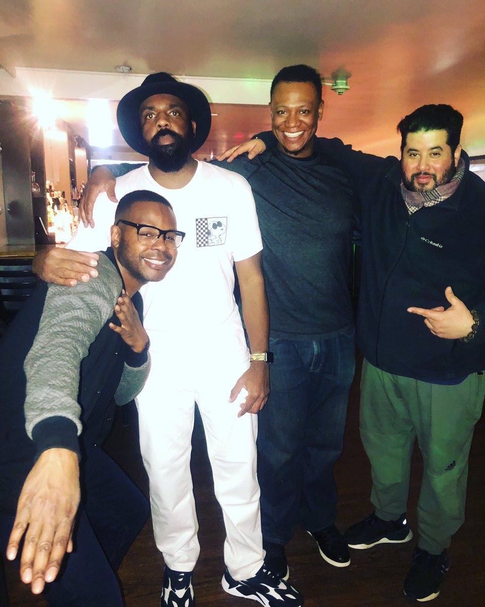Kelvinsylvest's tweet photo. Nice vibes tonight with the boys @LeeWilsonMusic Ozzie Mandias @IncaLeoAlarcon @Kelvinsylvest
#dj #producer #kelvinsylvester #kelvinsylvestermusic #leewilson #leewilsonmusic #ozziemandias #leoalarcon #sundaysoul #deephouse #afeohouse #soulfulhouse #soulfunkdisco https://t.co/08d5zh52k4