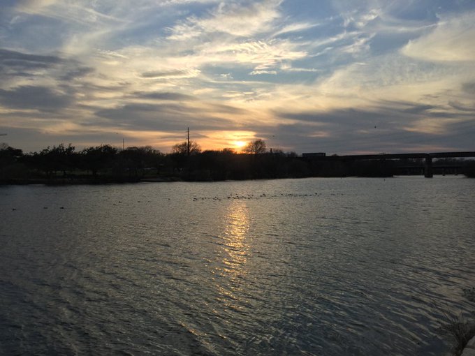 Last night&rsquo;s 5.5 mile sunset run(2) turned into a dusk run(3), and a night run(1) by the time we made<a href="/tag/trailrunning"class="tags"><span>#trailrunning</span></a><a href="/tag/trailrace"class="tags"><span>#trailrace</span></a><a href="/tag/ecsca"class="tags"><span>#ecsca</span></a><a href="/tag/50ktraining%20"class="tags"><span>#50ktraining </span></a>