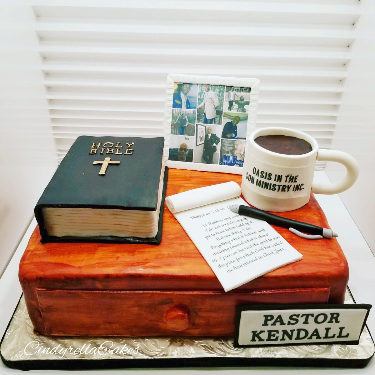 CindyrellaCakes's tweet photo. When he gets ordained on his birthday. #CindyrellaCakes #birthdaycake #biblecake #pastorsdesk #cake #cakeartist #customcakesatlanta #douglasville #atlanta https://t.co/4dzMHnIwie