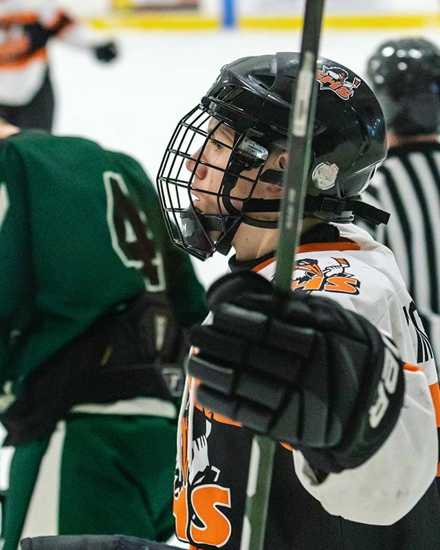 alcamphoto's tweet photo. Hey Elliott! Are you back next game?
.
.
.
#halifaxnoise #hockey #hockeylife #actionsportsphotography #hockeygame #sportsphotgraphy #actionsports #actionshots #sports #hockeycanada #Canon #7dmkll #hockeyplayers #instasports #shskingfishers #provincialpla… https://t.co/krbdsxhNlT https://t.co/SH6iiZEDG5