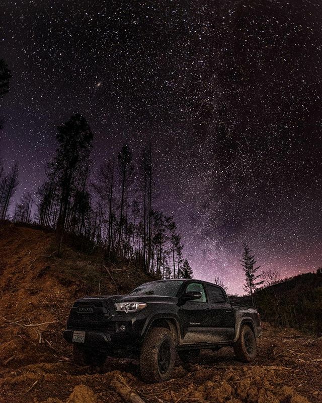 Starry nights along Grants Pass, Oregon.
-
#diamonddackready #toyota #tacoma #offroading #stars
Photo: @benkitesurfs ift.tt/3c1msTF