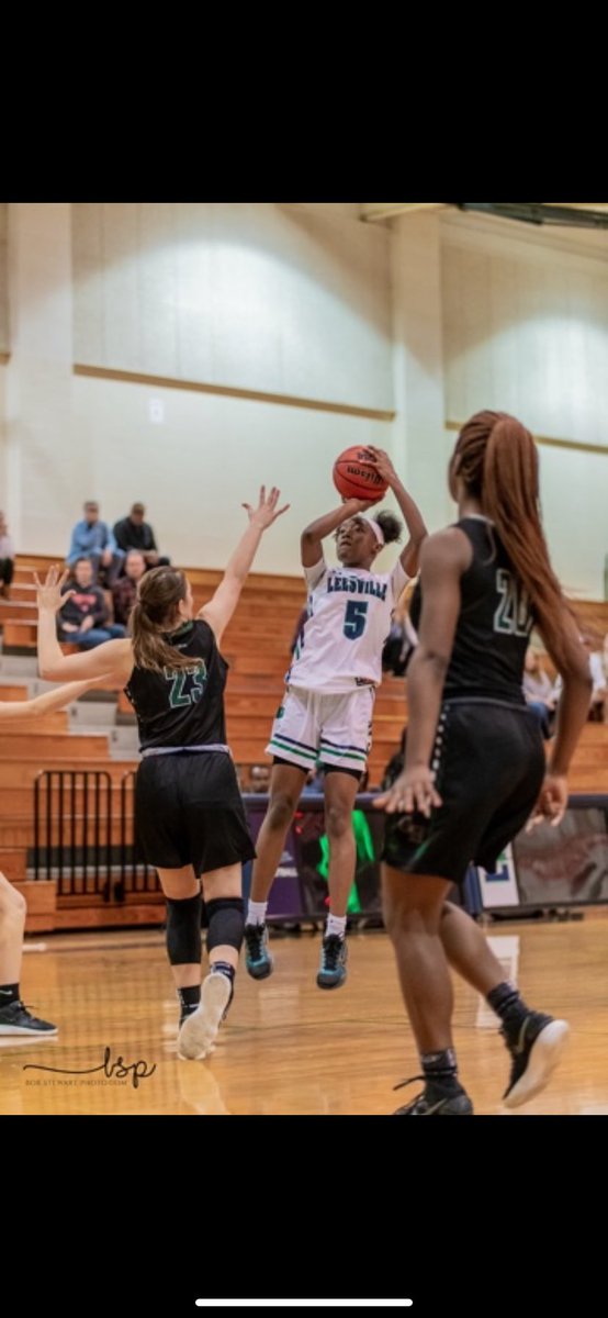 Lrhswomensbball's tweet photo. CONGRATULATIONS to these girls on their Cap-7 all conference recognitions!! 💙💚🏀🦁
First team: @NiaYoung2021 &amp; @lucyyleen 
Third team: @KylaMcGhee2022 
Honorable Mention: @paigie_vango https://t.co/SYb3GmQtGV
