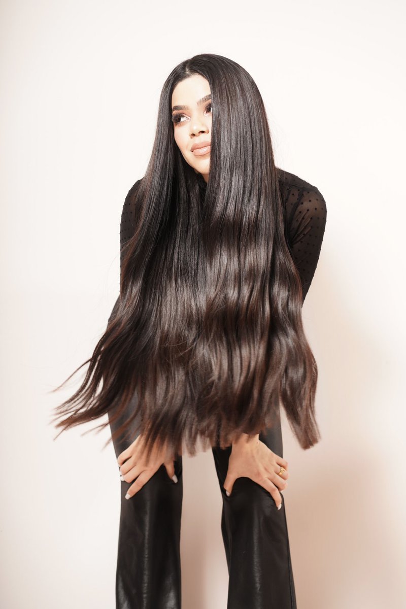 keniaos's tweet image. Me siento en un comercial de shampoo