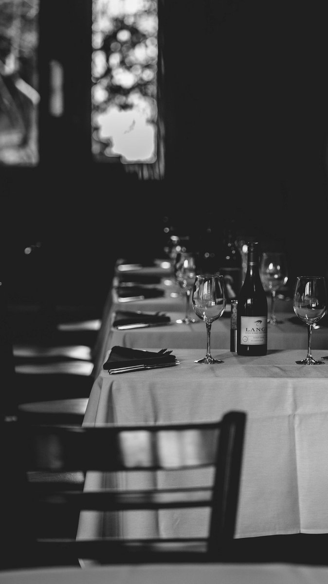 fuzzfrycreative's tweet image. #wine #restaurant #downtown