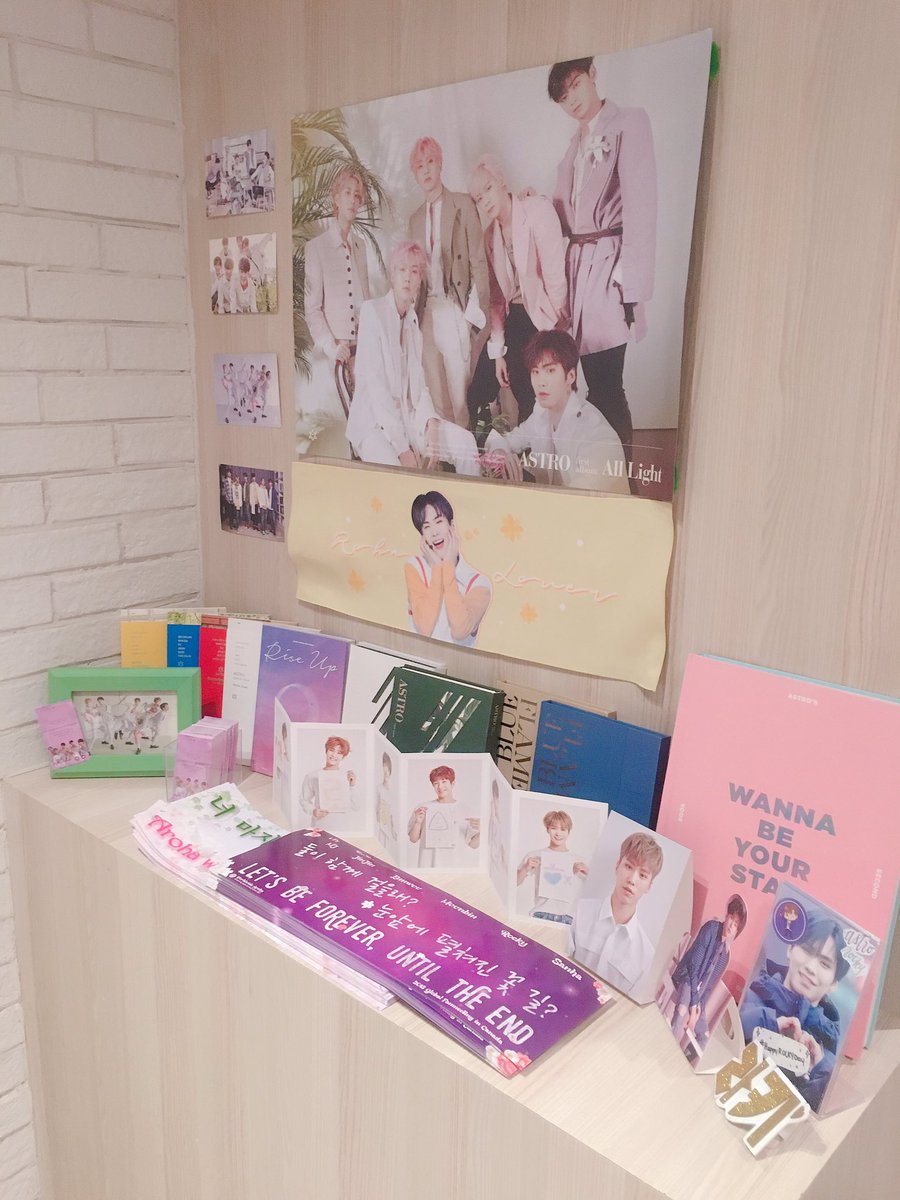 minhyukie_0225's tweet photo. Very happy, and proud of astro! 4years wow🥺💜 I had lots of fun meeting new and old friends and hope to see y’all soon 👀 
Took lots of aroha goal pictures Hehe #BloomWithASTRO #ASTROinToronto @ArohaToronto  #ASTRO_AROHA_4EVER #ASTRO4thAnniversary https://t.co/m9W8sej9rW