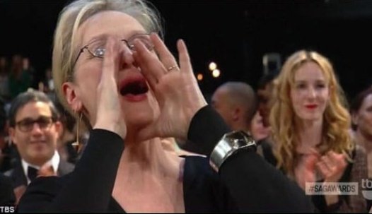 Irarrazabal's tweet photo. Que cante 'el que no salta es paco'!!!!!!!!

#Viña2020 https://t.co/ivK5MEWZbu