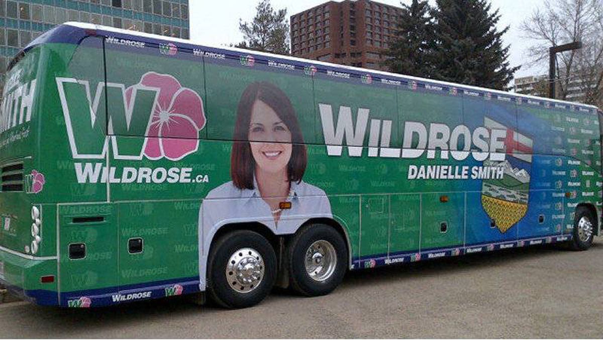 Grewal2P's tweet image. You mean bus boob Danielle supports #BuffaloDeclaration?