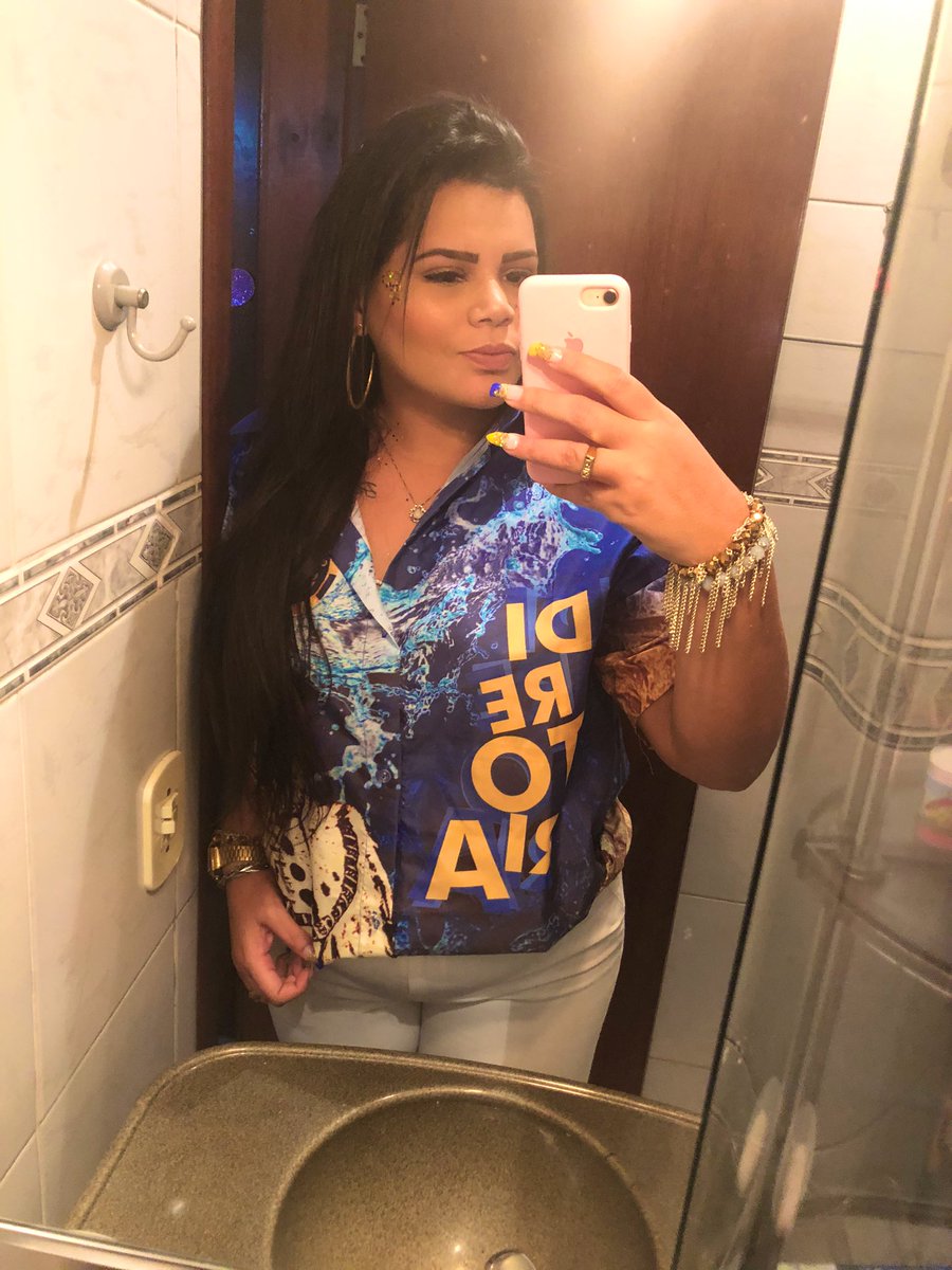 MicheleMorena15's tweet photo. Te amo, Tuiuti 😍💙💛 https://t.co/zIVyv96eUR