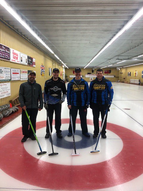 ColtsCurling's tweet image. Congrats to Team Marleau (@CornwallCurls) for winning our final regular season spiel, and their second of the season! Team Fleck (@OttCurlingClub) took home 2nd, while Team Girard (@CornwallCurls), rounded out the top 3.

#OttColtsCurling #GoldlineFamily #ChoiceOfChampions