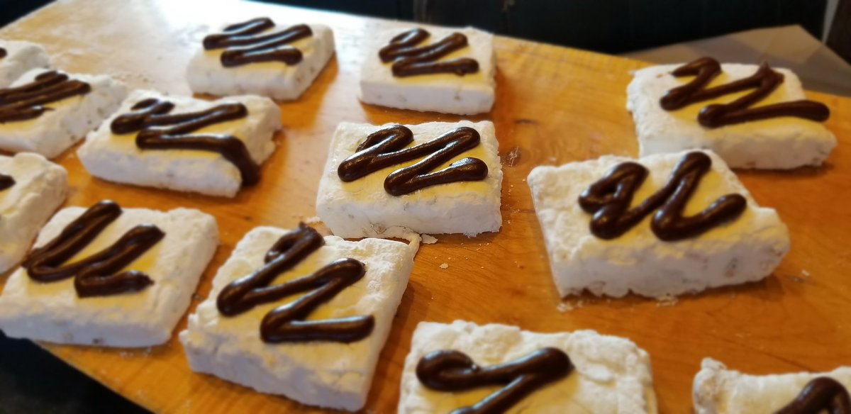 HfxLunch tweet media