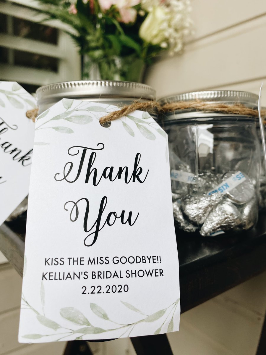 kell_bielanski's tweet image. bridal shower part one 👰🏽💍✨