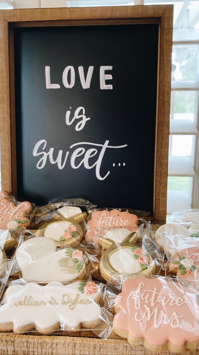 kell_bielanski's tweet image. bridal shower part two 👰🏽💍✨