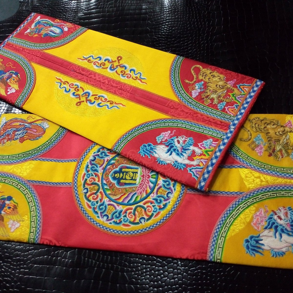 сар шинэдээ сайхан шинэлээрэй