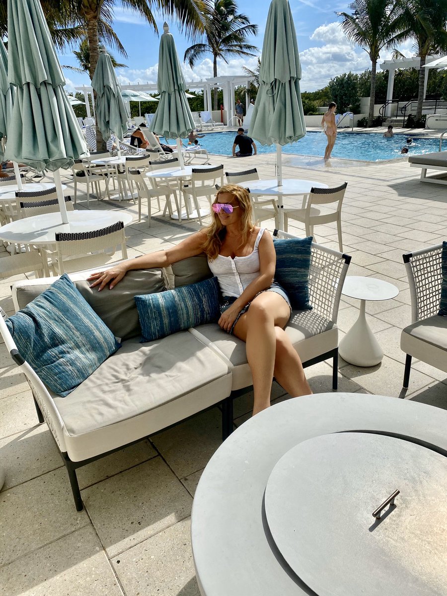 Cherielarue's tweet image. Beautiful vibes here @Opal_Collection  Hutchinson resort and spa @VisitStLucie  @FloridaTop10  #florida #travel @TravelLeisure  #stlucie @LuxuryTravelmag  🍊 #Hutchinsonisland