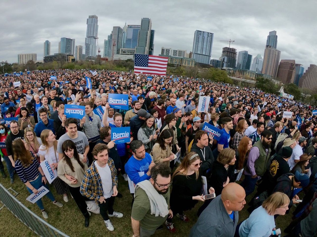 JaymalGreen's tweet photo. 13,000 Texans trying to turn their state bluer than the ocean. We gone do it! #BernieBlue #DonateToday https://t.co/106Ch3RYgw
