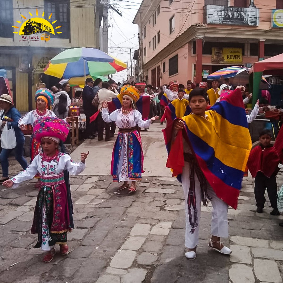 CosechandoR's tweet photo. El Carnaval de Guamote es considerado un Patrimonio Cultural Intangible del país.
Sincretismo de diferentes cosmovisiones que se representa por la fe al patrono San Carlos y rituales de la dualidad entre la vida y la muerte.
#CosechandoRecuerdos #Guamote #tradición #cultura https://t.co/n0E45sDqzw