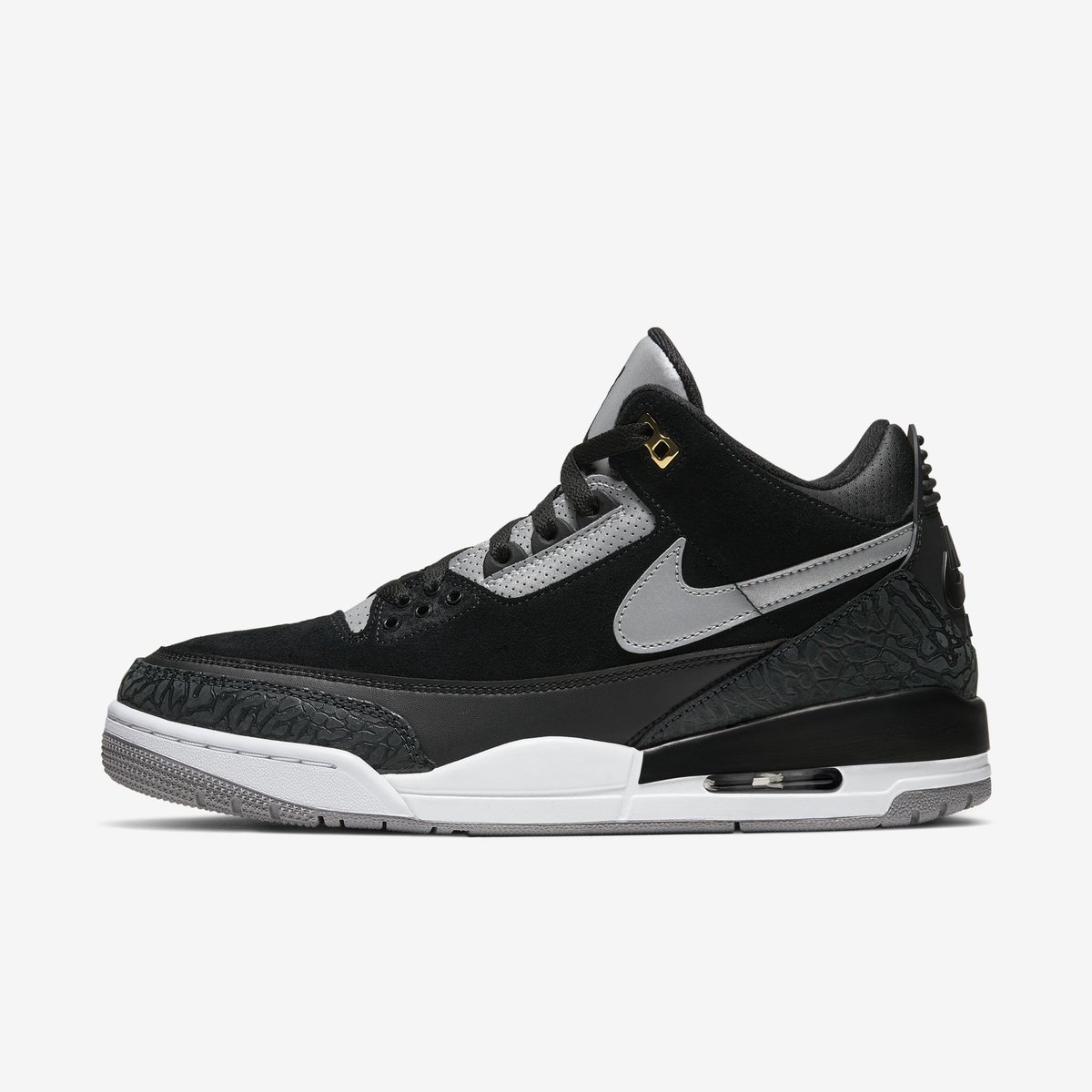 J23app's tweet photo. SALE: Jordan 3 Retro Tinker “Black/Reflective” $129.98 (retail $200). No code needed.

Link -> https://t.co/3eW5E6naIE https://t.co/UghP2Qd9a4