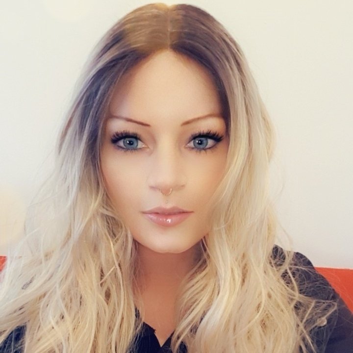 Bentley Beye’s pics and videos