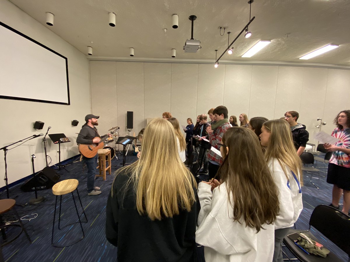 MrCoachK15's tweet photo. I was so fortunate enough to rejoin and connect tonight with @ZCHSHaiti which is heading to Nicaragua 🇳🇮 again this March! Great singing, trip logistic discussion, and sharing experiences!

These are some of the most amazing kids! https://t.co/CTBVXB13Y7