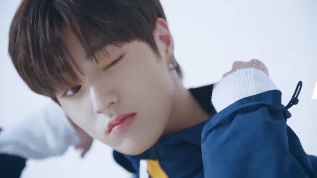 Khun_i_Khem's tweet photo. HARUTO
โอ๊ยยยยย ใจเต้นแรง ลูกเท่มาก หล่อมากเลยฮัฟ แบบทนดูนานไม่ได้แสบตาในความหล่อของฮารุโตะ

#HARUTO #TREASURE https://t.co/Ug005s58VL