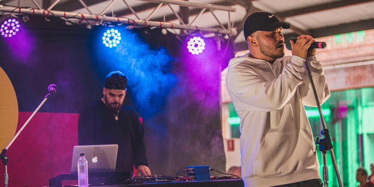 Some recent images of Tasman Keith from the Kinchela Boys Home Mobile Education Centre launch I was involved in putting together🖤💛❤ 

📷JB Creative Newcastle