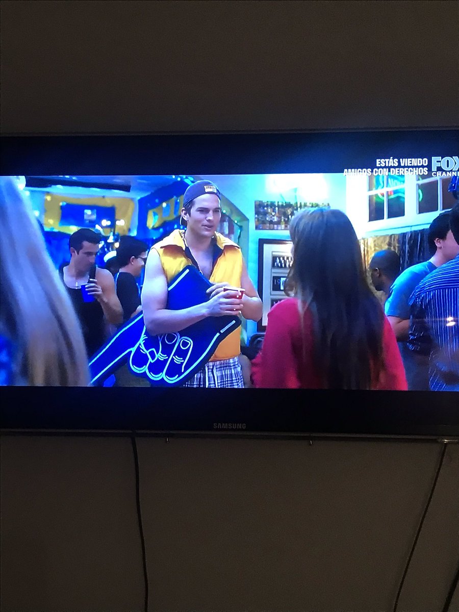 vikitam's tweet photo. Que onda #FOX ?? Y el #FestivalDeVinaDelMar ????? 🤦🏼‍♀️ https://t.co/Z0jzqY0JPu