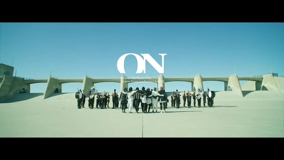 galaxy_875's tweet photo. Hiii !!! ๐ค @VoteClubKane and @Kaneshow . Will be awesome to hearย #ON by @BTS_twt ft Sia today ๐ค It is a great song, always making myself stronger๐ช๐๐ . Can you play it ?! #ClubKane ? Thanks you so much ๐ https://t.co/bTU6BDUMF0