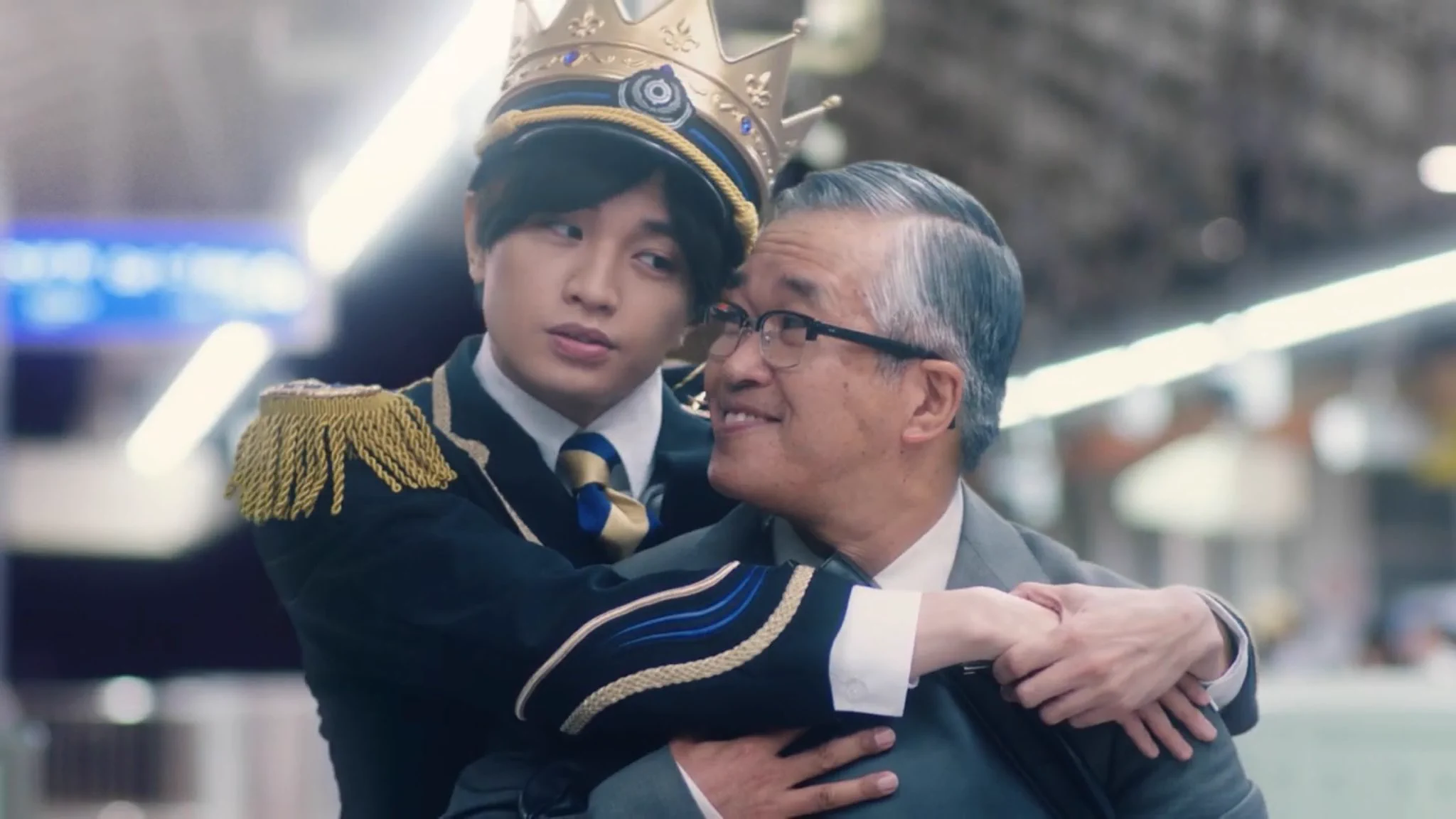 ケンティーが老若男女問わずお姫様扱いしてくれる神対応！京成電鉄のCM「お客様は、お姫様」