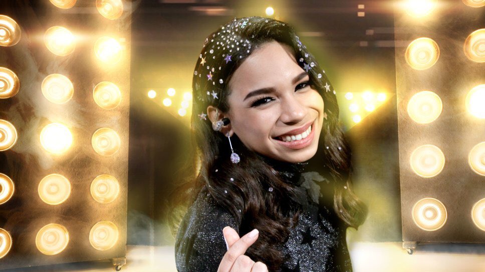AcaFansAzteca's tweet photo. Angie se queda con el segundo lugar de #LaAcademia 

#FinalLaAcademia https://t.co/oGYuGBVUwB