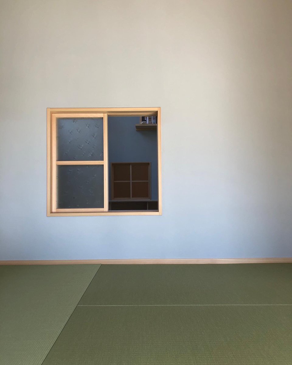 高安重一 Sur Twitter 青梅の住宅 今日は開口部特集です 家の中にもたくさんの窓が開いていますし いろんな種類の建具が作られています 最後の写真は昔の木製の雨戸に使われていた戸締りの仕組みで 猿 と 猫 と呼ばれる鍵がついています アーキテク 高安重一 Sur Twitter 青梅の住宅 今日は開口部特集です 家の中にもたくさんの窓が開いていますし いろんな種類の建具が作られています 最後の写真は昔の木製の雨戸に使われていた戸締りの仕組みで 猿 と 猫 と呼ばれる鍵がついています アーキテク