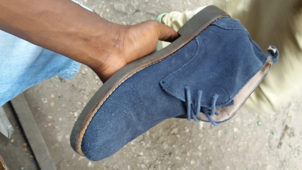 BarakaMaviatu's tweet image. #Mtumba #TemporaryPost 
No.42 price Tsh.35,000
#0718007463