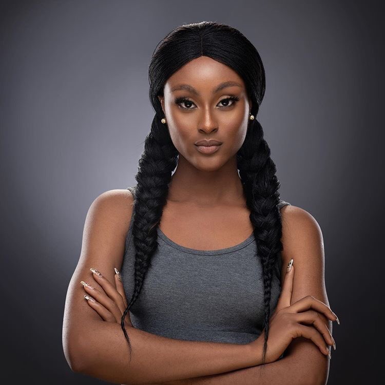 fowlermodels's tweet photo. HAIR CAMPAIGN ✨✨✨
The beautiful Angel features in @officialzhymma campaign
Shot by @kelechiamadiobi
Thank you @platformbranding
#FowlerGirl #AngelKanu #FowlerModels #BeFowler https://t.co/BoDBPDsCkp