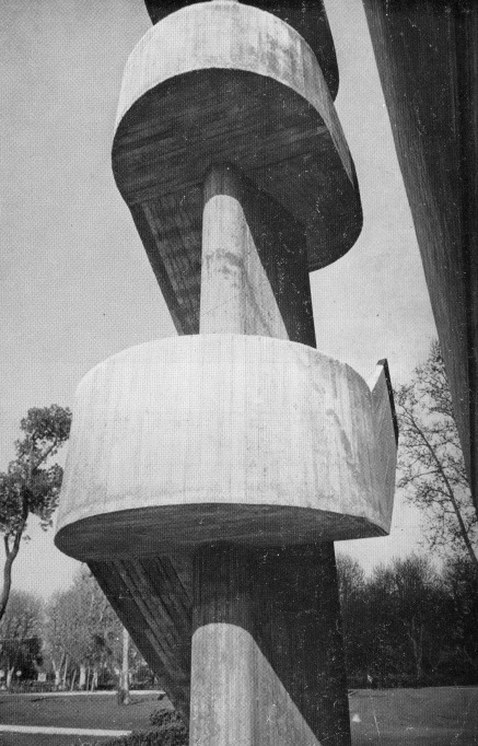 gcarabi's tweet image. un clàssic...

#LeCorbusier | Unité, Marseille. 1948-54
Imatges extretes de Reyner #Banham: "El brutalismo en arquitectura". 1966
#Forties #Fifties
#BrutalMonday