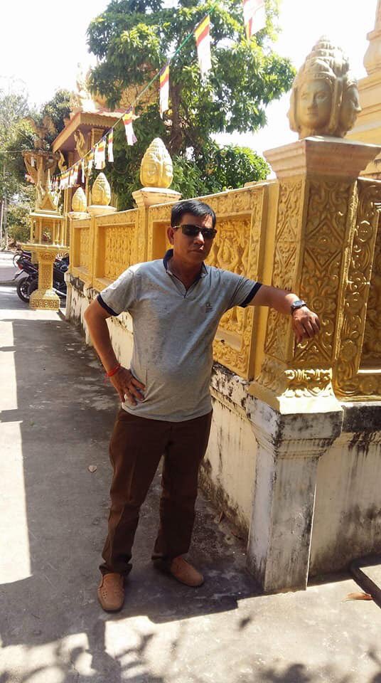 Chanthonkosal2's tweet photo. កូននឹកប៉ា ណាស់ https://t.co/7RQ19hkO1w