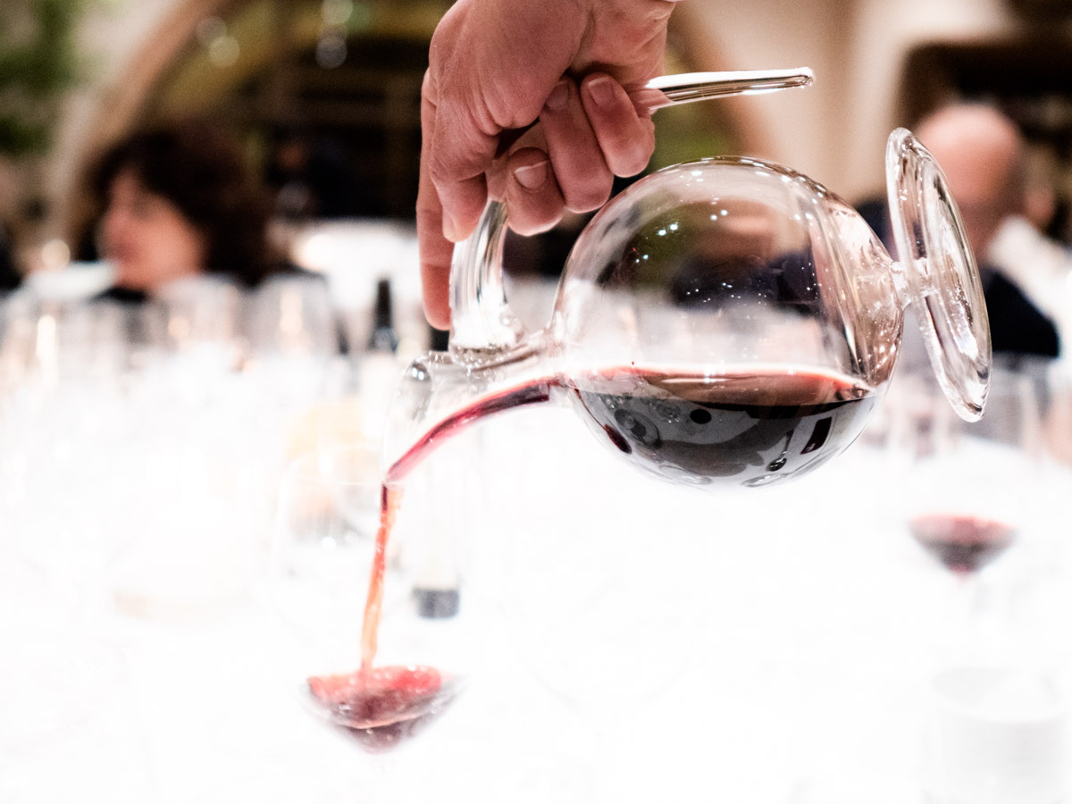 AntonMoiseenko's tweet image. One of those rare moments when you see the development of fine #Sangiovese #brunello @Coldorcia from 2010 to 1980. Always great time with the Cinzano family and the #ColdOrcia staff! #wine #Tuscany #brunellodimontalcino