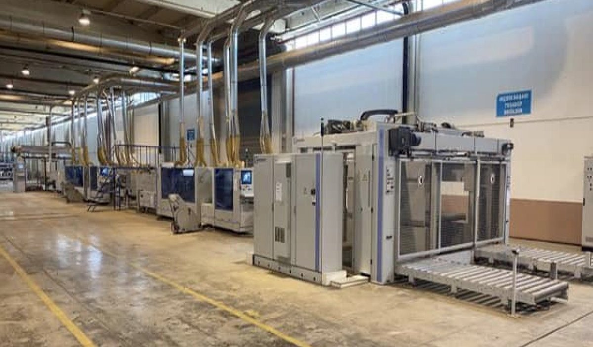 FerwoodGroupUK's tweet photo. Did you know that Ferwood recondition &amp; sell complete production lines? We've has just taken stock of a complete #Homag Combination edgebanding line with feeding/stacking, 1st/2nd pass Combi #edgebanders &amp; the option to add through-feed drilling/doweling. https://t.co/k5lnidJF2r https://t.co/iCcdn6pzTY