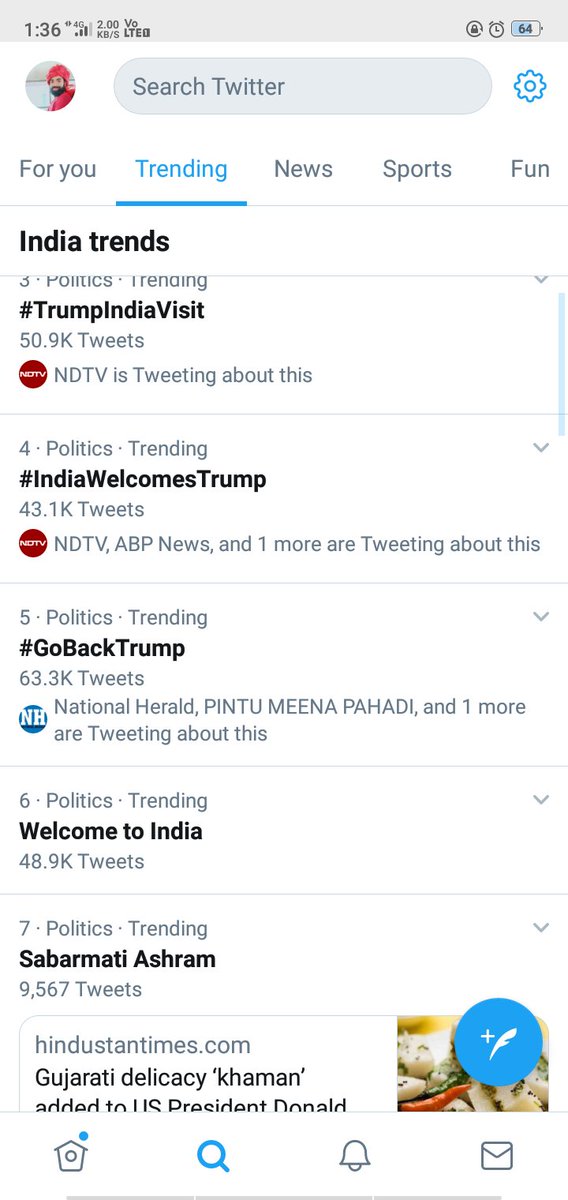 भारत के कोने-कोने से #GoBackTrump की आवाज़ उठ रही है। कुछ साथियों की शिकायत आयी है कि वो लोग हमारे हैश-टैग को ट्रेंड करता हुआ नहीं देख पा रहे हैं। इसका ज़िम्मेदार @TwitterIndia है, जान भुज कर बहुसंख्यकों के आवाज़ दबाई जा रही है।आप ट्वीट करते रहिये👉🏼#GoBackTrump