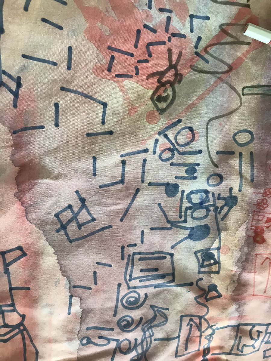 tinamoyale's tweet photo. #spotted Amazing #finemotor #writing skills on a spray painted fabric. #imagination “you follow these signs to the airport.” https://t.co/4Z0FXyNNPy