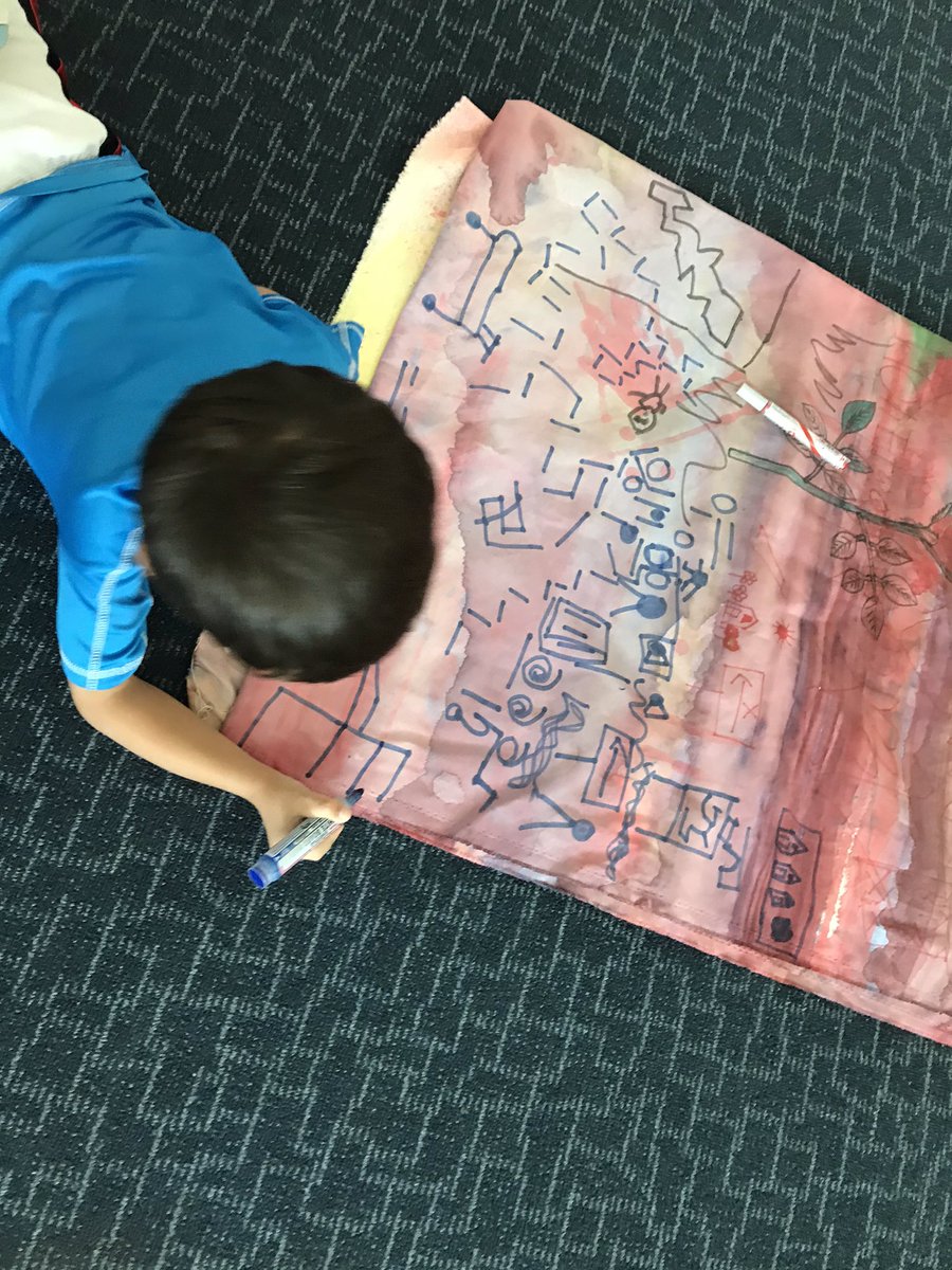tinamoyale's tweet photo. #spotted Amazing #finemotor #writing skills on a spray painted fabric. #imagination “you follow these signs to the airport.” https://t.co/4Z0FXyNNPy