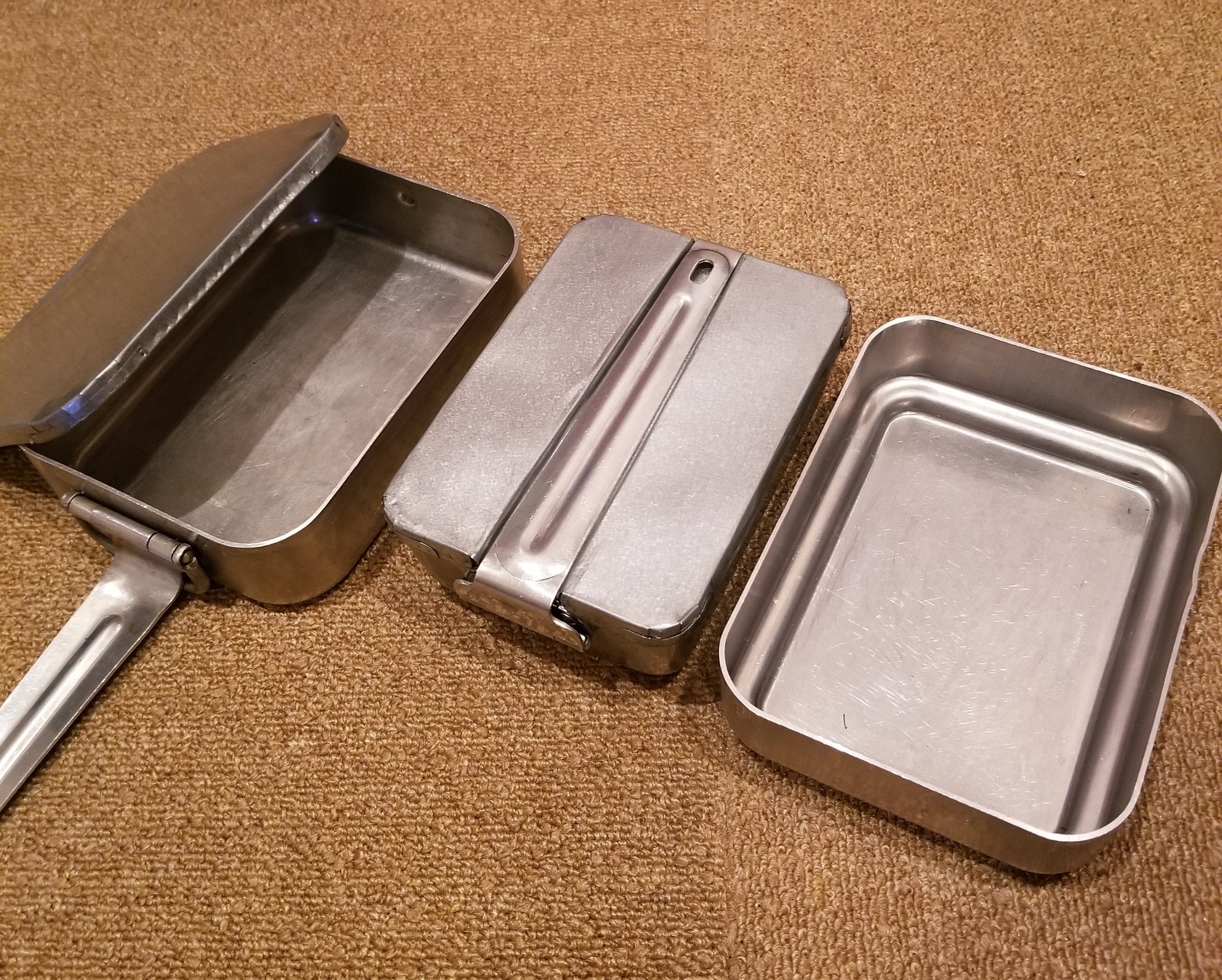 れいパパ Twitterissa フランス軍 M52 メスキットのリット 蓋 を作製 小さい方は蓋をしたまま収納でき 米も炊けます ペンチとハサミで簡単に作れます 軍幕 パップテント フランス軍 T Co Aowuslcqgo Twitter