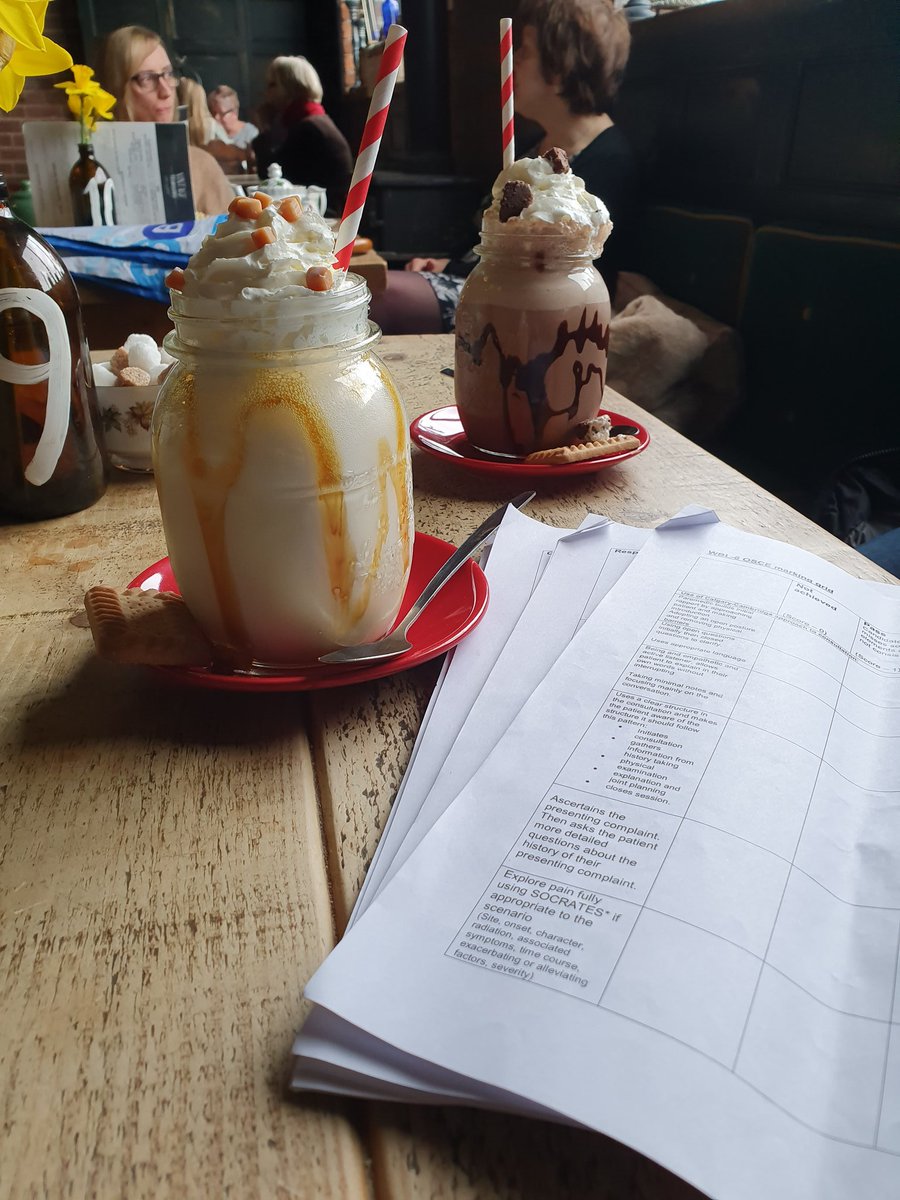 Jack_Lockley_'s tweet image. Who said you can&apos;t mix work and pleasure? #comfortlearning #studentpara #assesentssoon