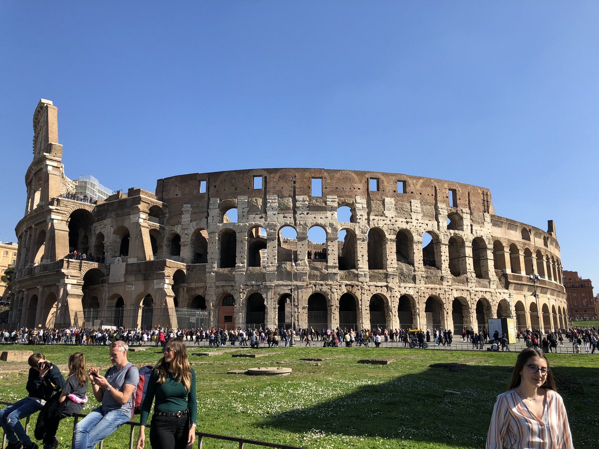 jlhenderson's tweet photo. Not a bad view for a Monday morning. Look at that blue sky. Sorry I will miss you #WorcestershireHour - will be on the plane back from Rome this evening. #SpectacularLife https://t.co/TGtb03UtGT