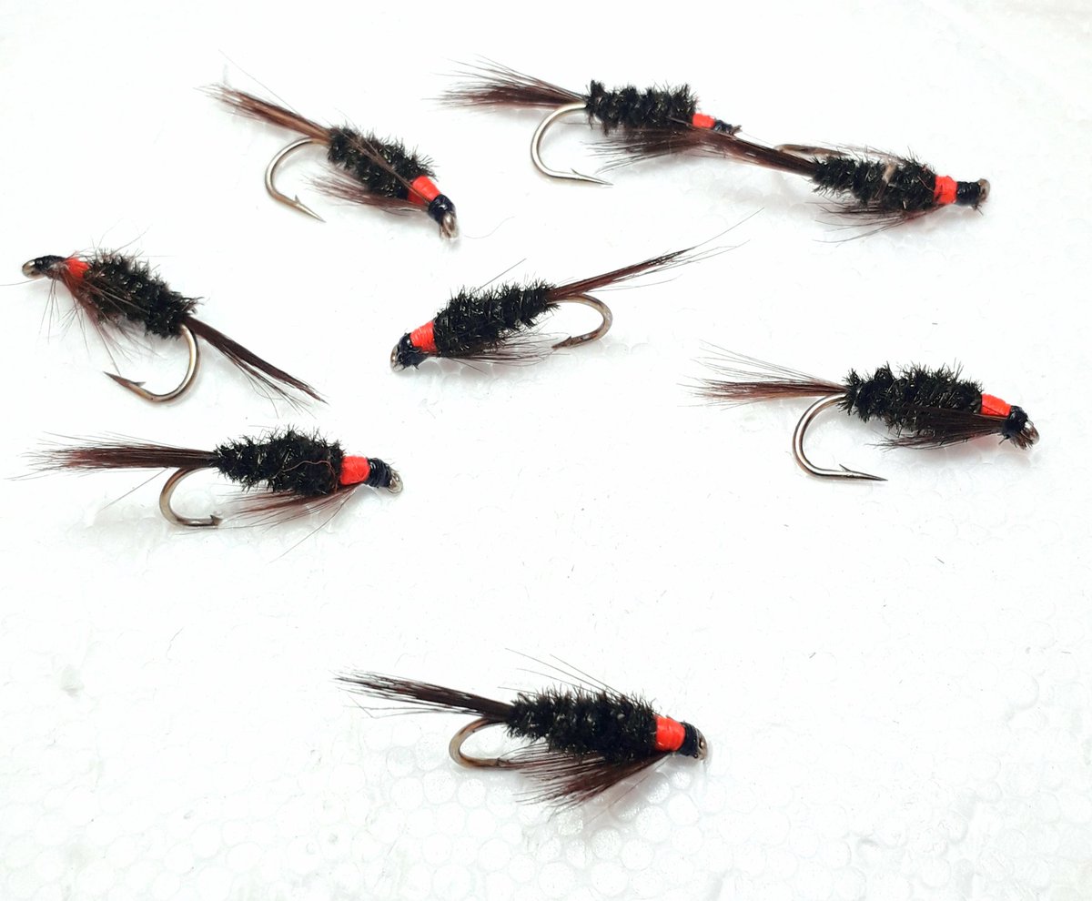 Diawl Bach Hot Head ties on hook #10 is such a good addition for today's tying
#flytying #fishing #flyfishing