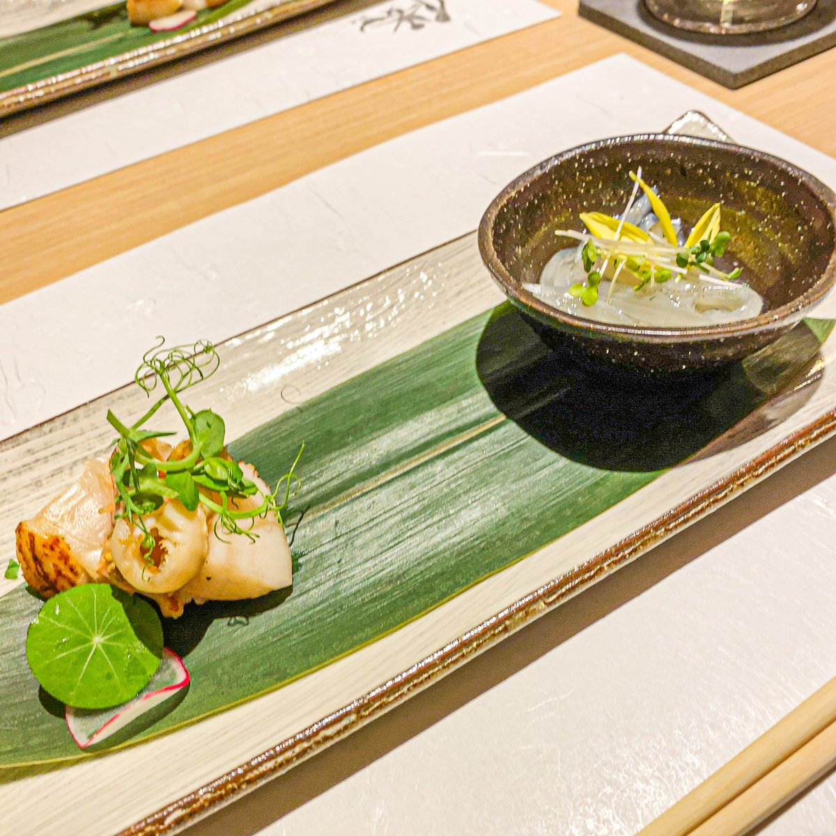 ／
フレンチシェフが創る創作自然和食🥢
＼

【倭 西麻布】

本場フランスで研鑽を積んだシェフが手がける、季節のお野菜とお魚・お肉を贅沢に使った創作自然和食👍

コースは全品で600kcal程度で、野菜が35種類も‼️
素材本来の旨味を引き出し、美味しさと健康を両立することがテーマだそう😄