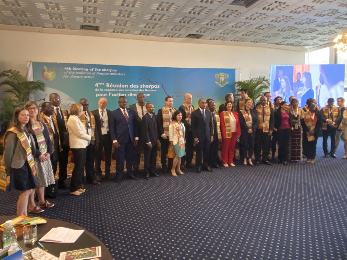 Cathy Diam tweet media