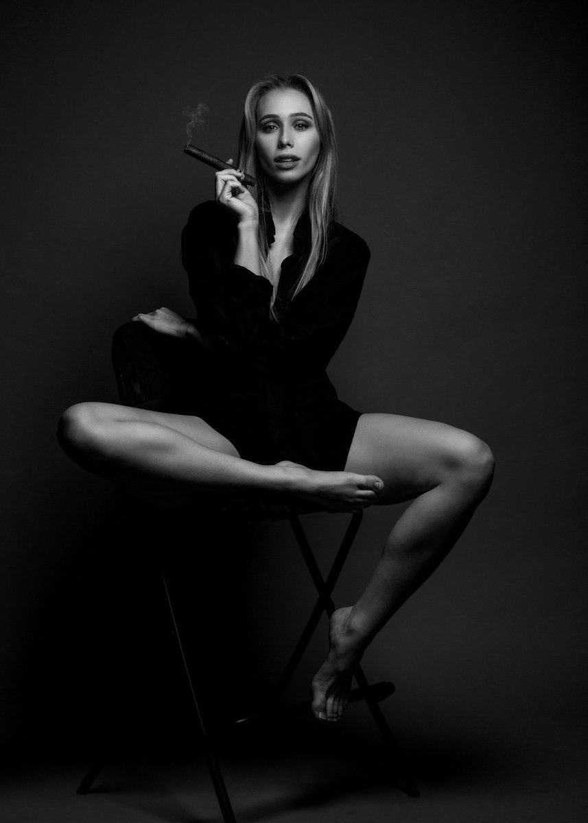 photosbysantino's tweet photo. Cigar Sunday?
#Cigar #CharlotteNC #charlottemodels #ncmodels #sunday #model https://t.co/PVcQ5aMHUe
