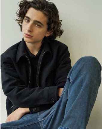 char 🍑 on Twitter: "timothée chalamet in cuffed jeans and a collared  jacket for the tl 🤚🏼 https://t.co/lI9C62HEjY" / Twitter